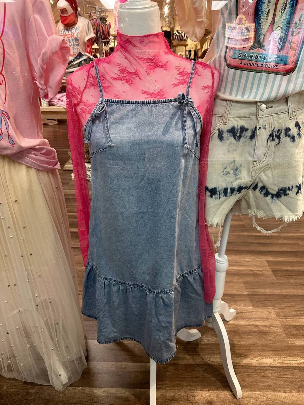 NEW KEEP IT GYPSY women's mini spaghetti straps dress in light-wash denim